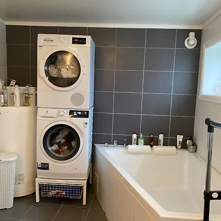 Studioleilighet Sentralt Pa Kjerringoy *